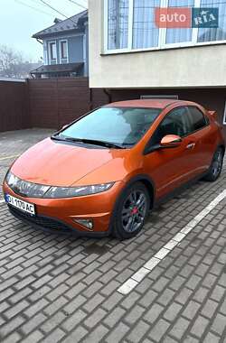 Хэтчбек Honda Civic 2008 в Черновцах