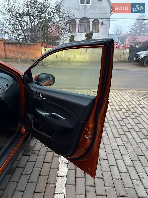 Хетчбек Honda Civic 2008 в Чернівцях