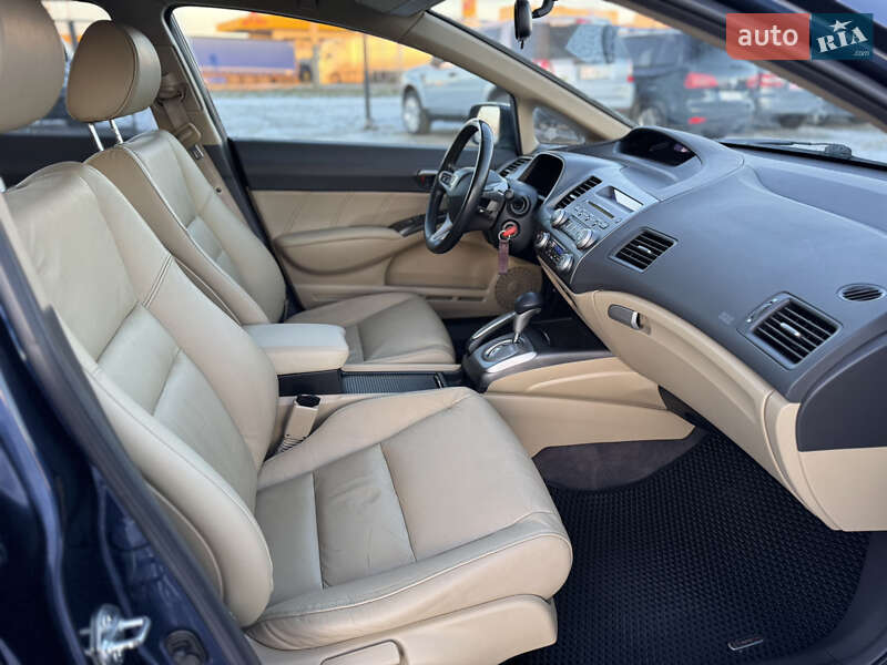 Седан Honda Civic 2008 в Луцьку