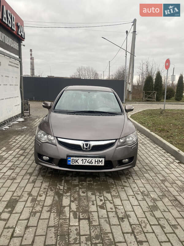 Седан Honda Civic 2009 в Здолбуніві