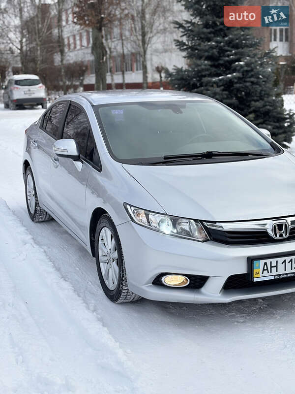 Седан Honda Civic 2012 в Виннице фото 2 Седан Honda Civic 2012 в Виннице