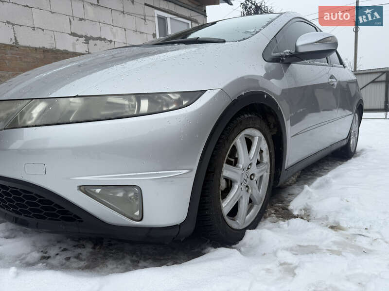 Хэтчбек Honda Civic 2007 в Кропивницком