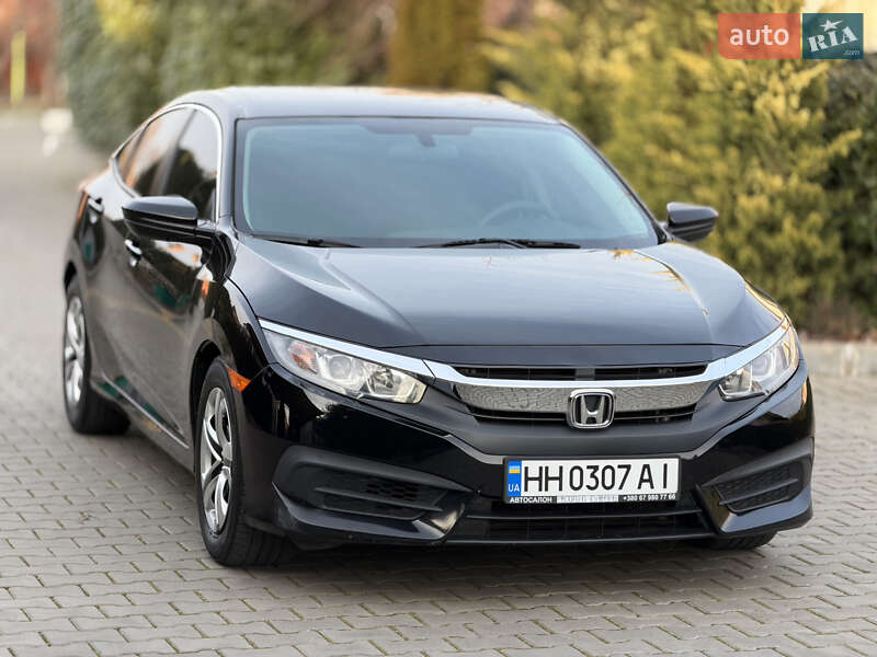 Седан Honda Civic 2018 в Одессе