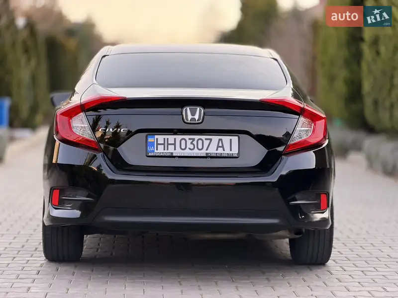 Honda Civic 2018 VIN 19XFC2F55JE036226 фото оголошення 22 з 111