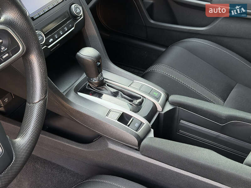 Седан Honda Civic 2018 в Одессе