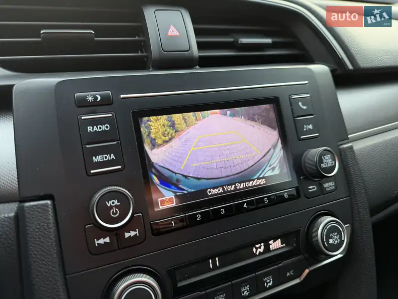 Honda Civic 2018 VIN 19XFC2F55JE036226 фото оголошення 60 з 111