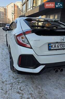 Хэтчбек Honda Civic 2016 в Киеве