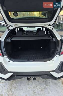 Хэтчбек Honda Civic 2016 в Киеве