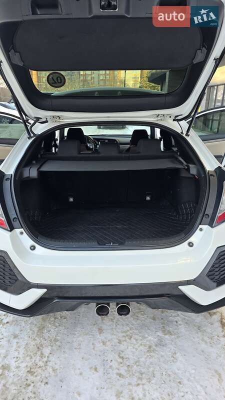 Хэтчбек Honda Civic 2016 в Киеве
