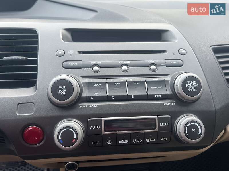 Седан Honda Civic 2007 в Ирпене