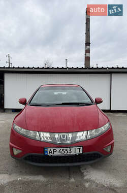 Хэтчбек Honda Civic 2007 в Запорожье