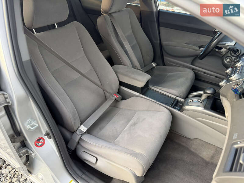 Седан Honda Civic 2007 в Ровно