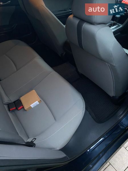 Седан Honda Civic 2016 в Киеве