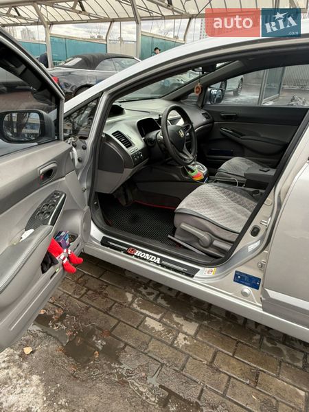 Седан Honda Civic 2007 в Киеве