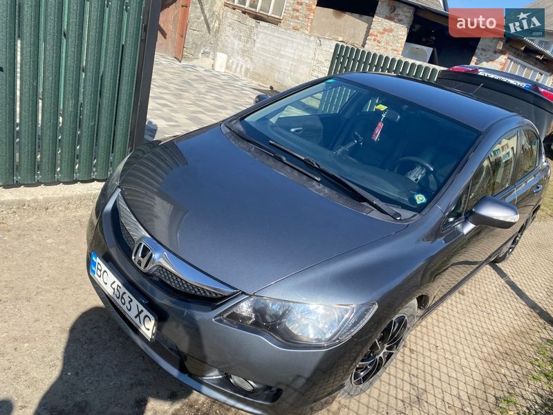 Седан Honda Civic 2009 в Львове