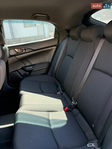 Хэтчбек Honda Civic 2017 в Львове