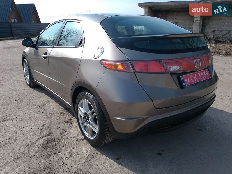 Хэтчбек Honda Civic 2007 в Тернополе