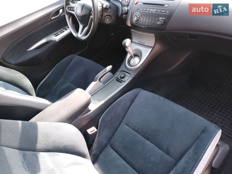 Хэтчбек Honda Civic 2007 в Тернополе