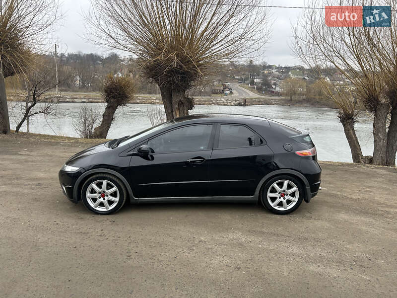 Хэтчбек Honda Civic 2008 в Умани