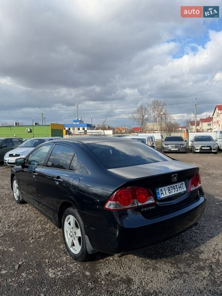 Седан Honda Civic 2008 в Чернигове