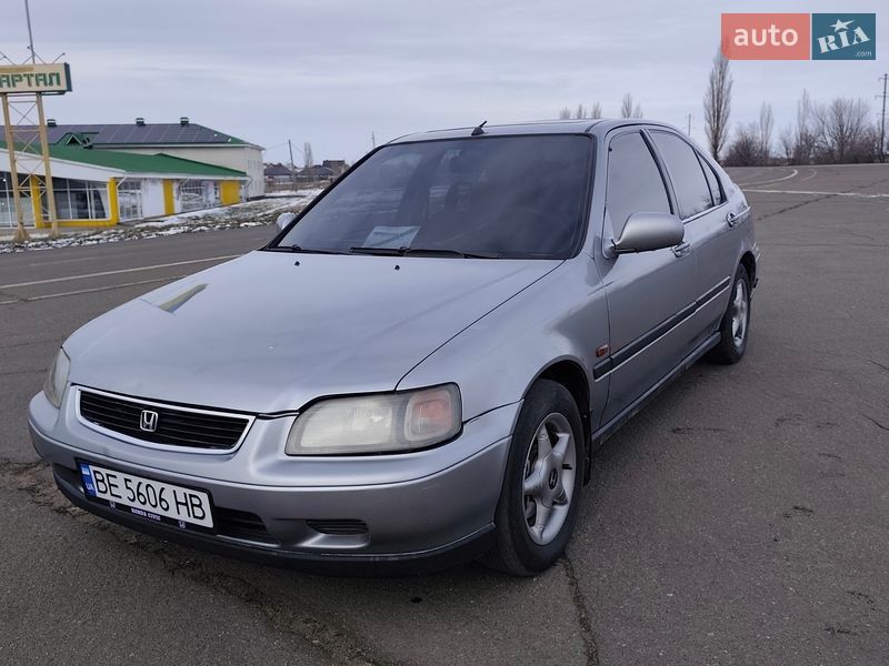 Хэтчбек Honda Civic 1995 в Южноукраинске