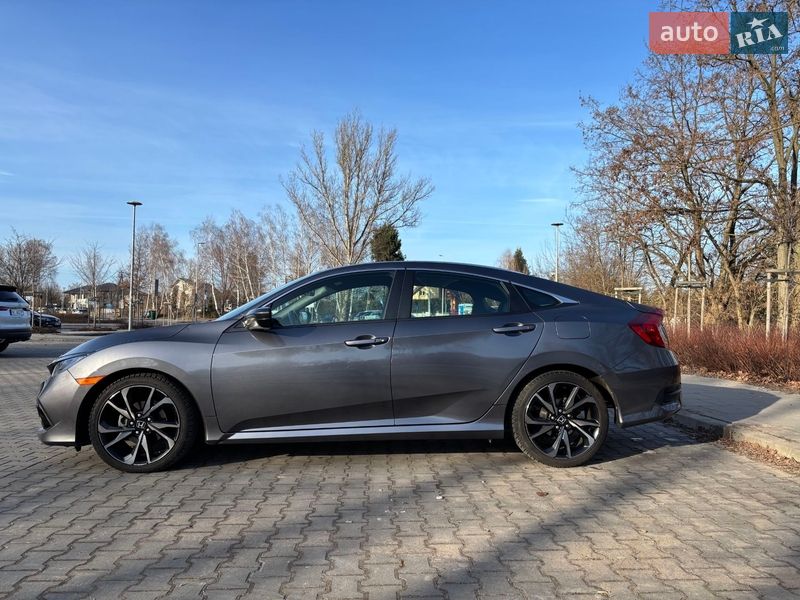 Седан Honda Civic 2019 в Ирпене