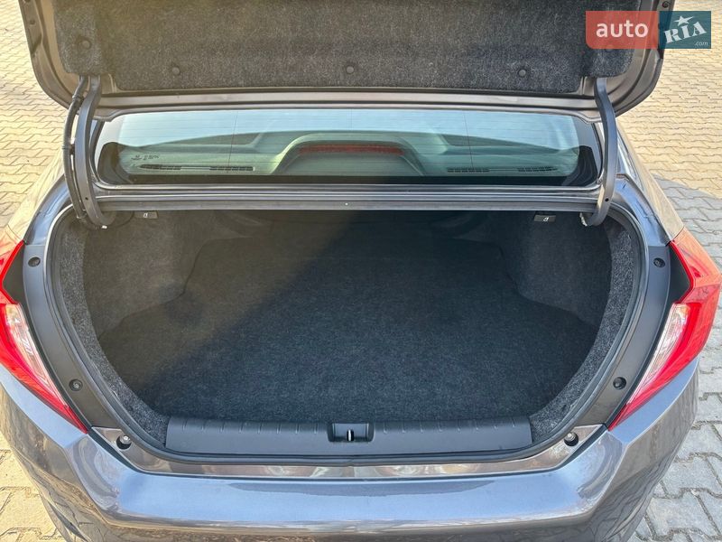 Седан Honda Civic 2019 в Ирпене