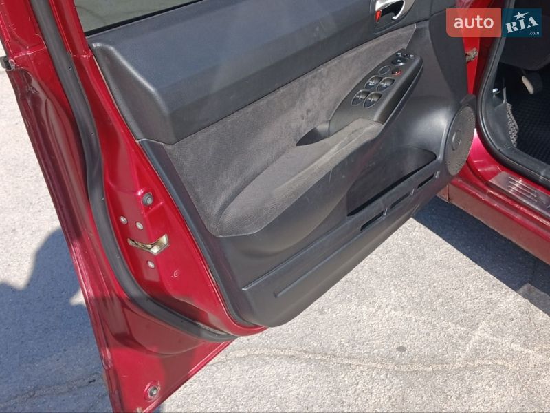 Седан Honda Civic 2006 в Запорожье