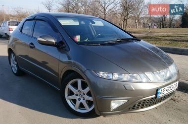 Хэтчбек Honda Civic 2008 в Днепре
