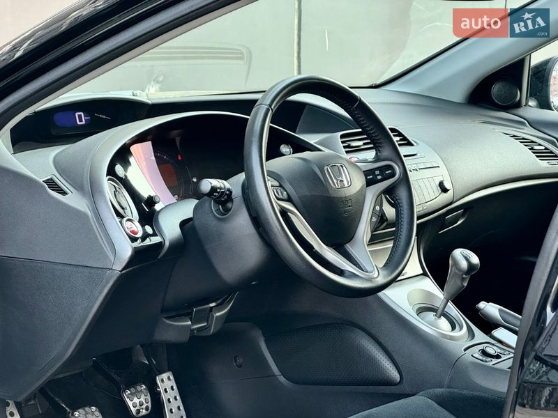 Хэтчбек Honda Civic 2008 в Киеве