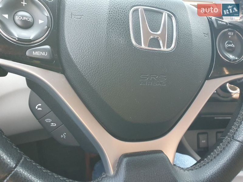 Седан Honda Civic 2013 в Киеве фото 37 Седан Honda Civic 2013 в Киеве