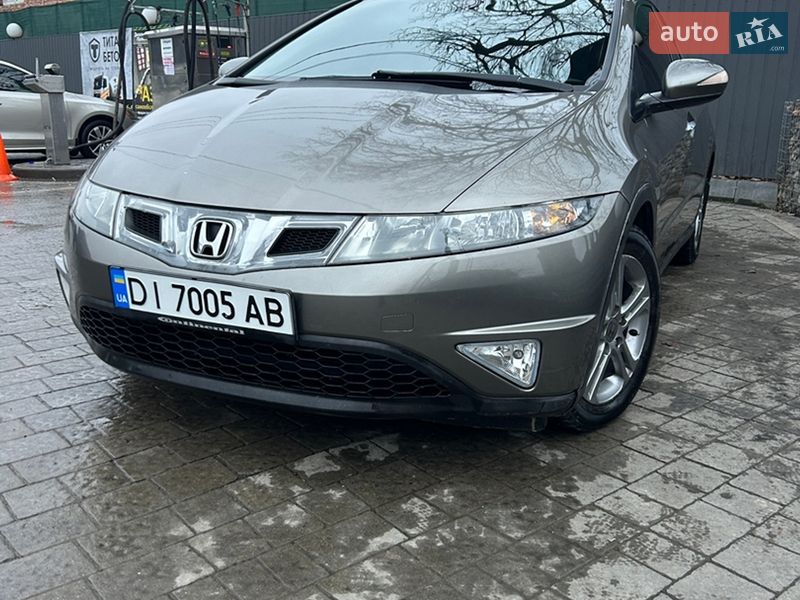 Хэтчбек Honda Civic 2007 в Ивано-Франковске