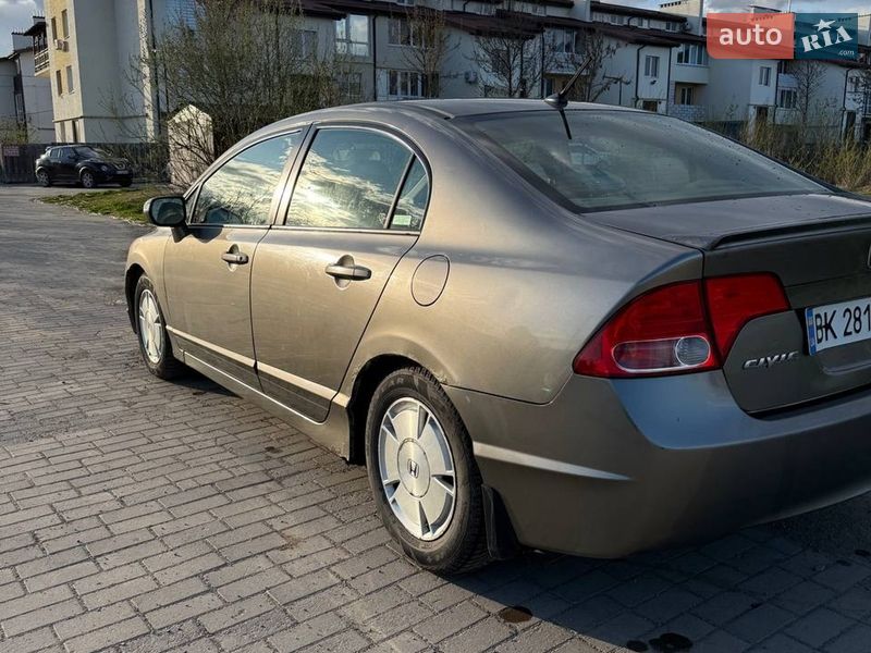 Седан Honda Civic 2008 в Ременеві