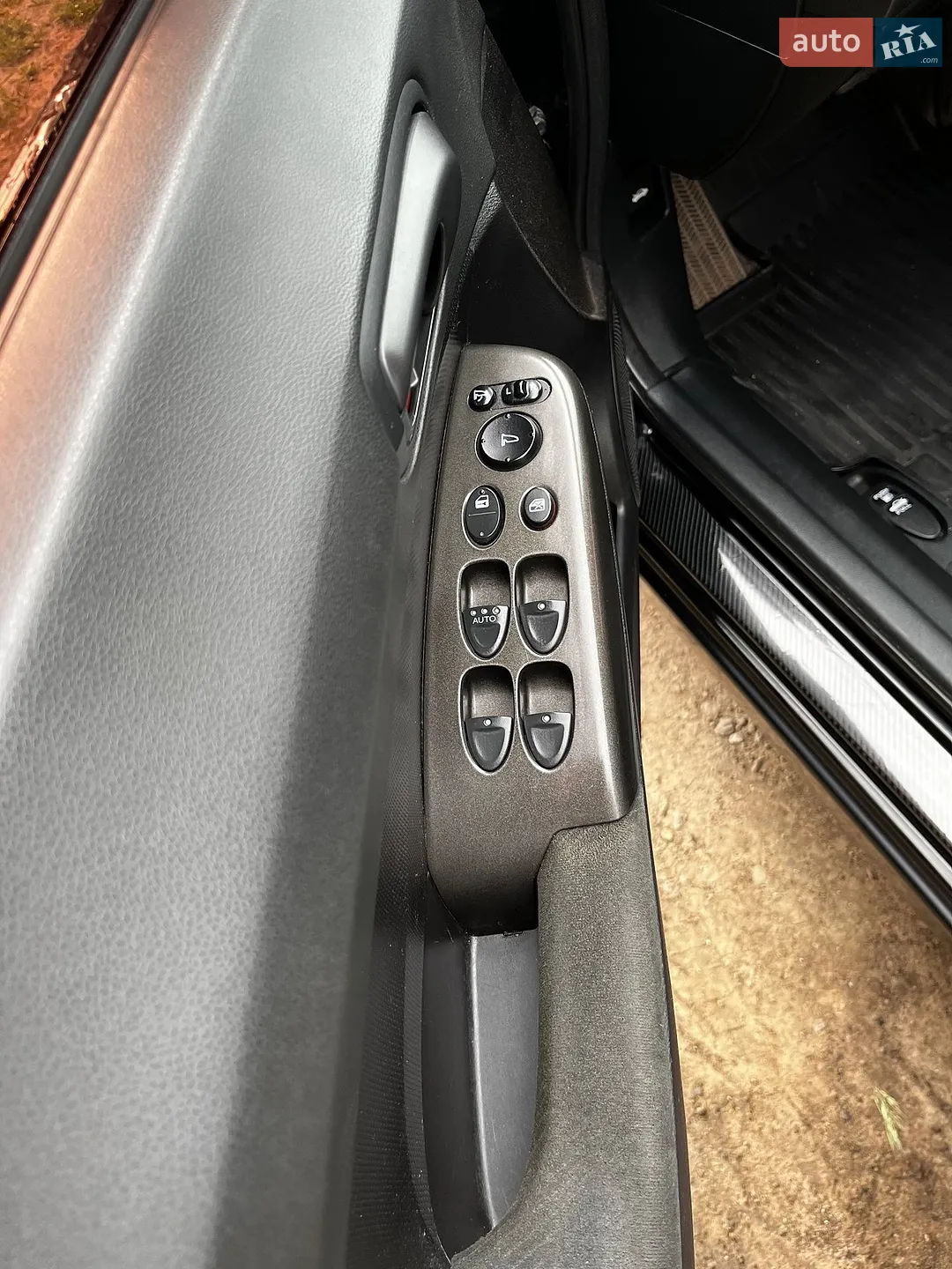 2011 Honda Civic - мініатюра 17