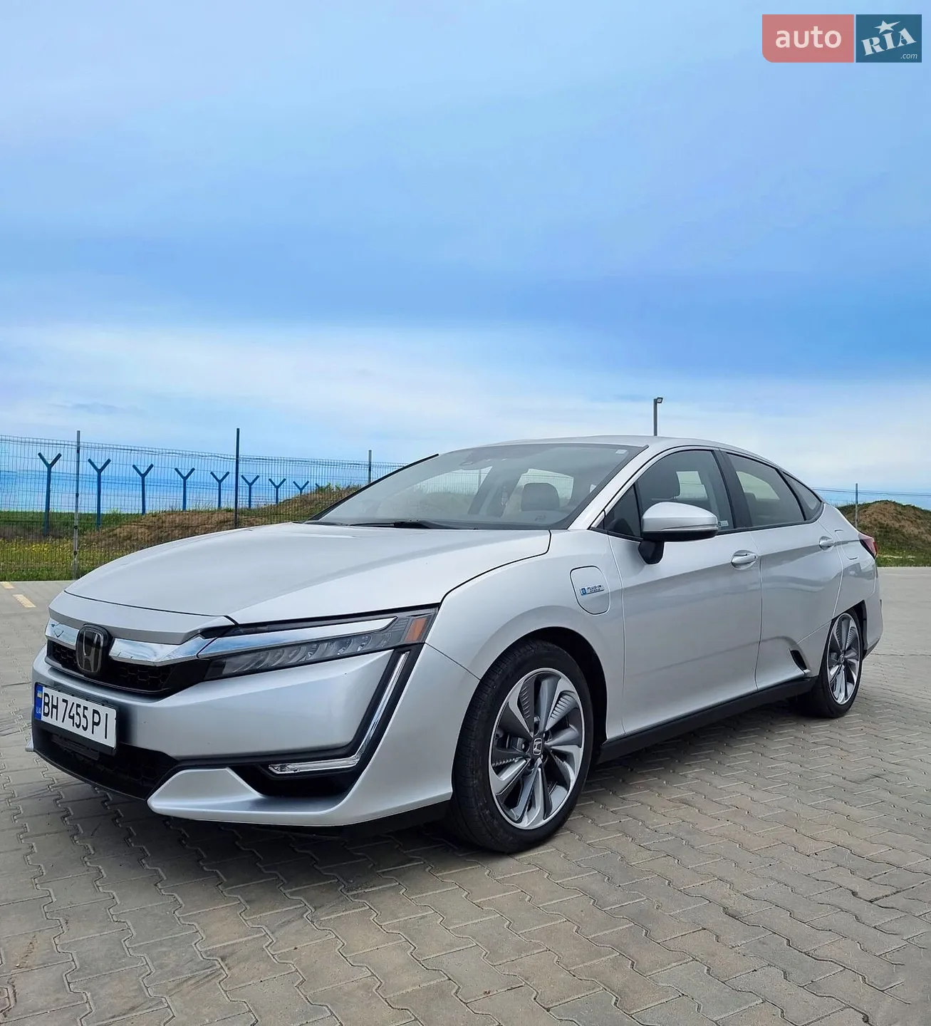 2018 Honda FCX Clarity - фото 1