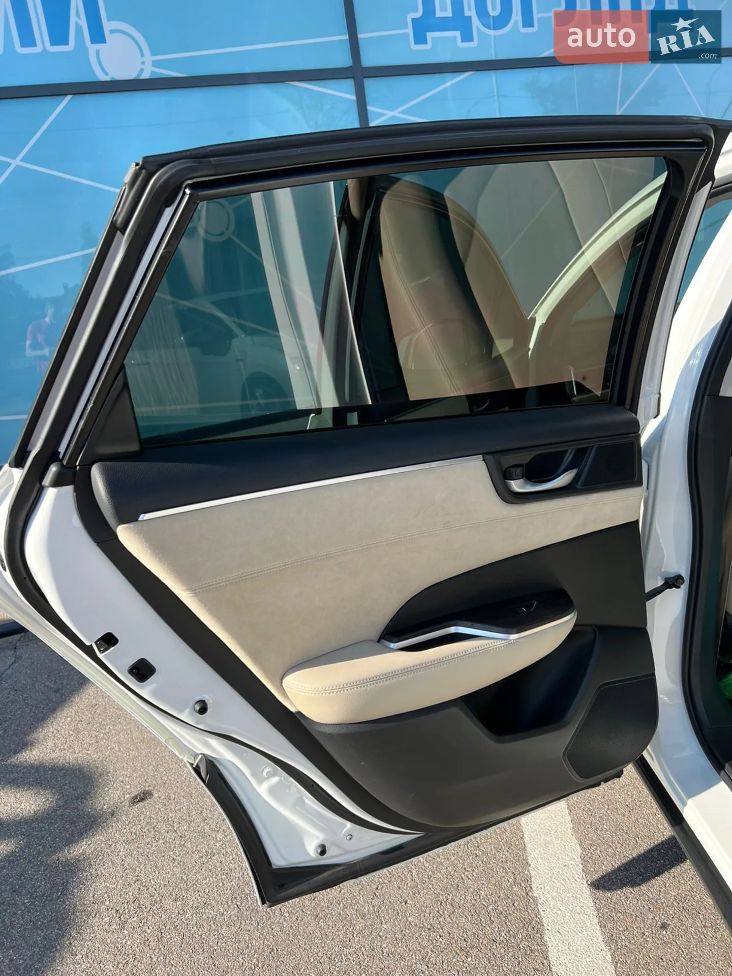 2017 Honda FCX Clarity - мініатюра 28