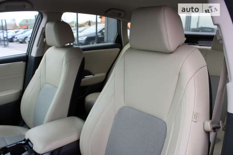 Седан Honda Clarity 2017 в Виннице