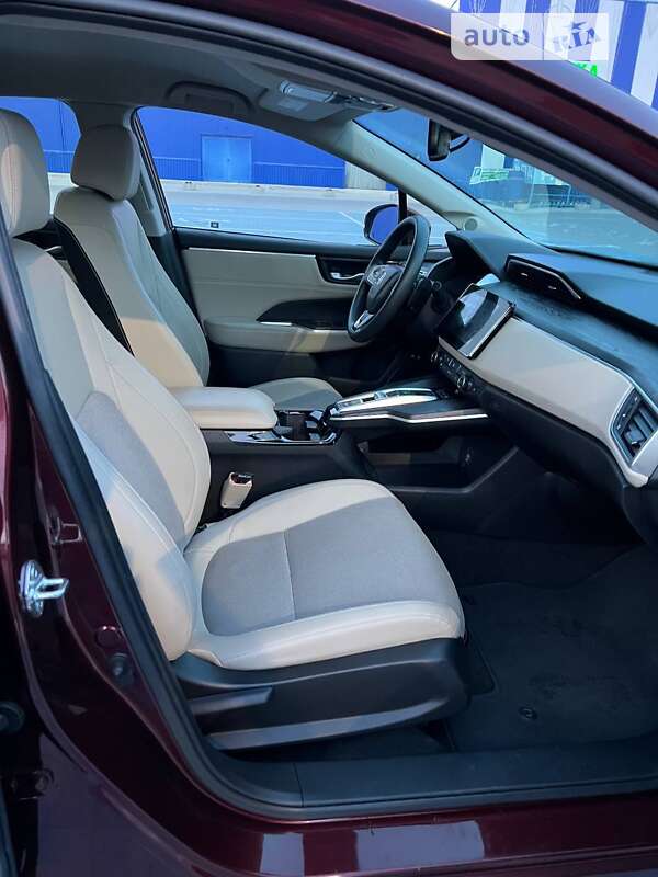 Седан Honda Clarity 2017 в Виннице