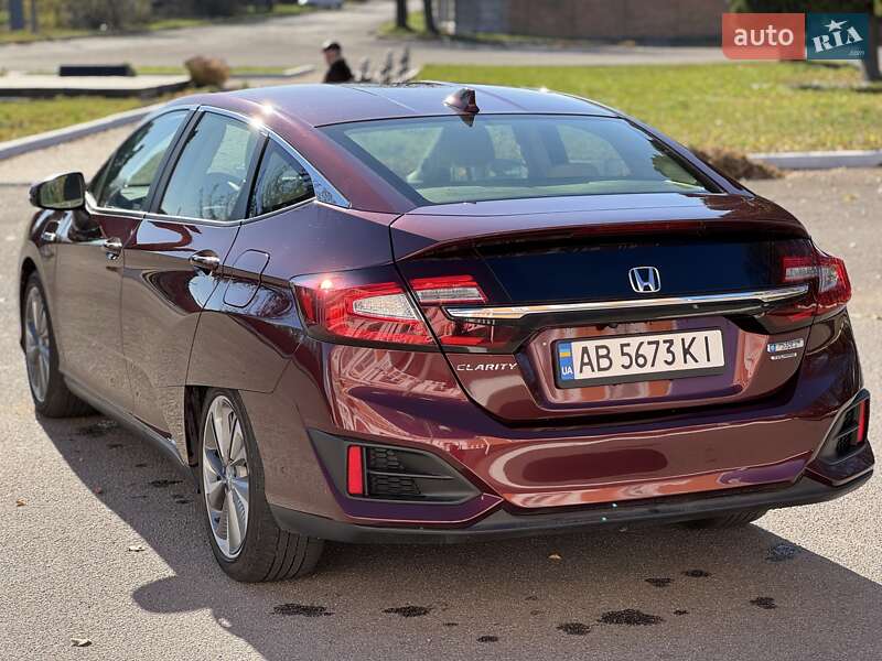 Седан Honda Clarity 2018 в Хмельнике