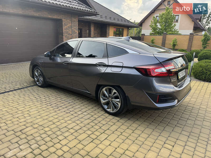 Седан Honda Clarity 2017 в Владимире