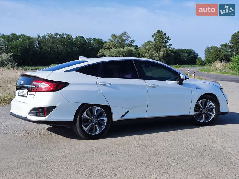 Седан Honda Clarity 2018 в Кременчуці