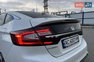 Седан Honda Clarity 2017 в 