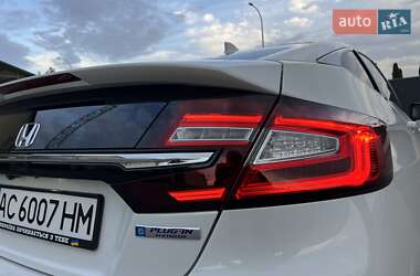 Седан Honda Clarity 2017 в 