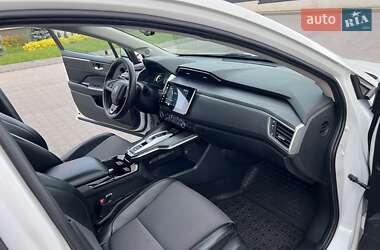 Седан Honda Clarity 2017 в 
