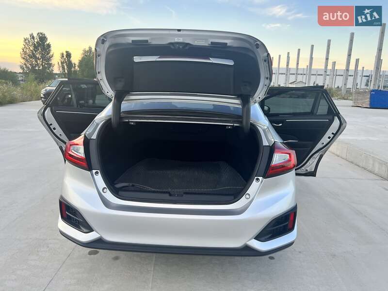Седан Honda Clarity 2019 в Коростені