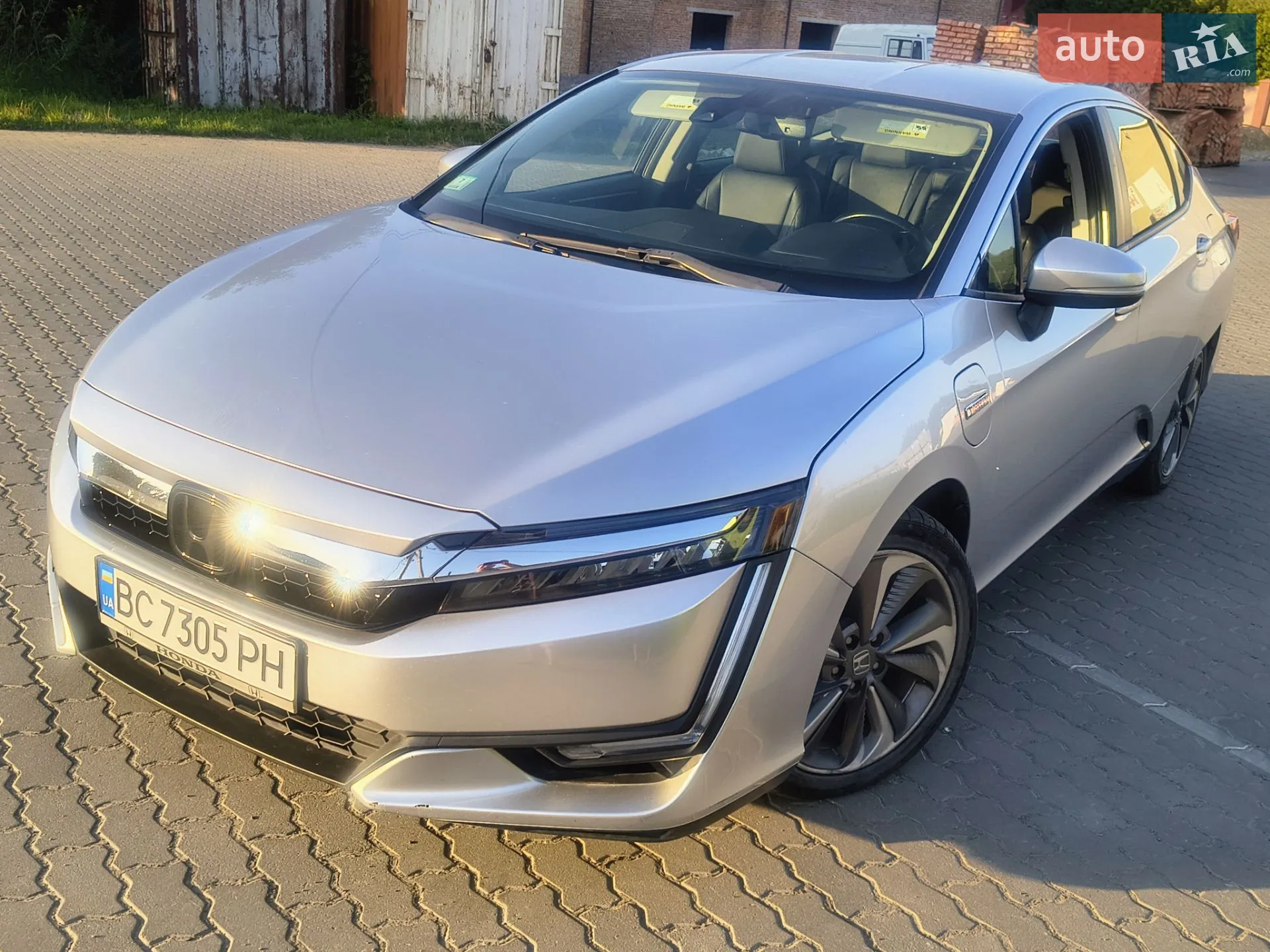 2018 Honda FCX Clarity - фото 1