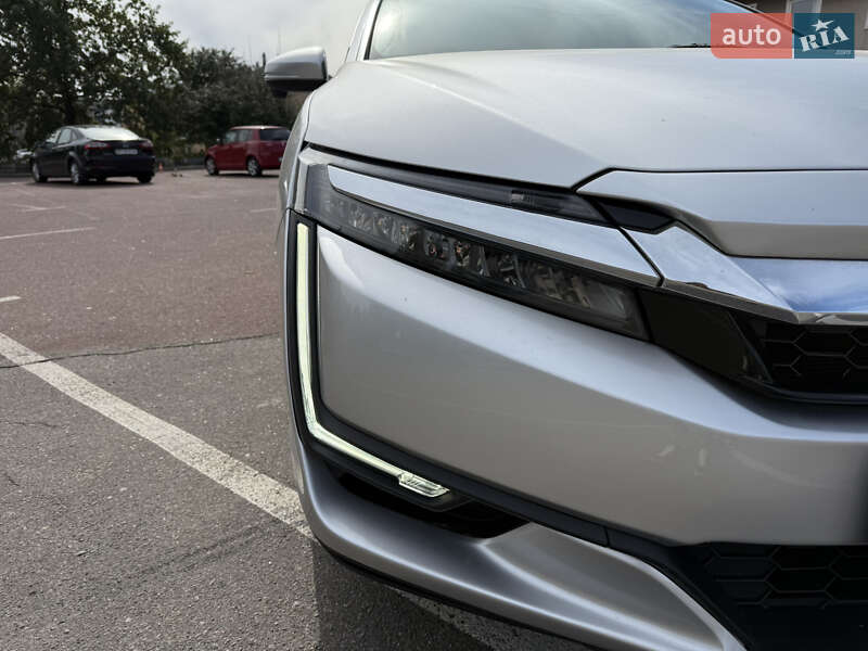 Седан Honda Clarity 2017 в Киеве
