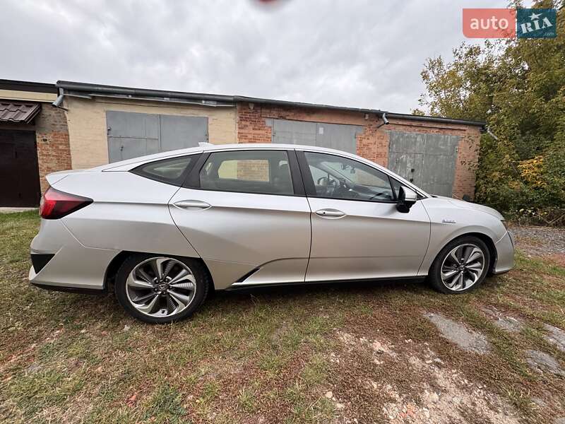 Седан Honda Clarity 2017 в Полтаве