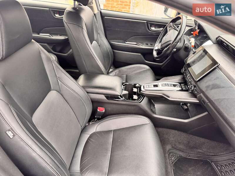 Седан Honda Clarity 2017 в Полтаве