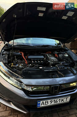 Седан Honda Clarity 2017 в  фото 22 Седан Honda Clarity 2017 в